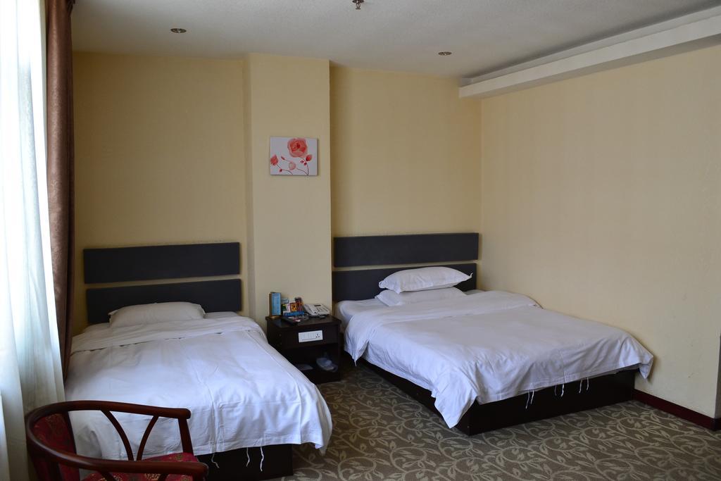 Changchun Jiafeng Business Hotel Room photo